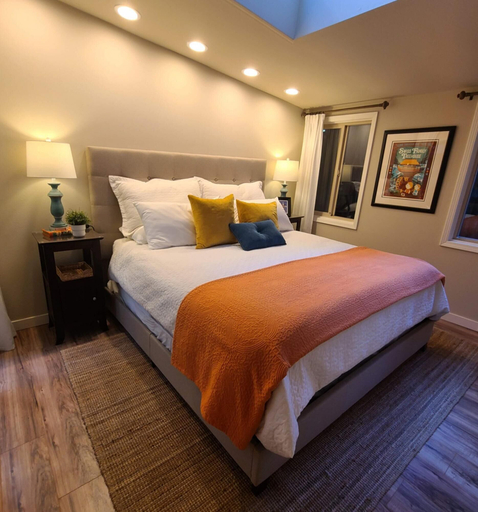 Bedroom, Dhyana Redwoods Fire Table Nearby River Access Ping Pong & Arcade Games, Sonoma