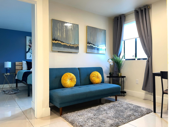 Others 5, Miami Suite 306, Miami-Dade