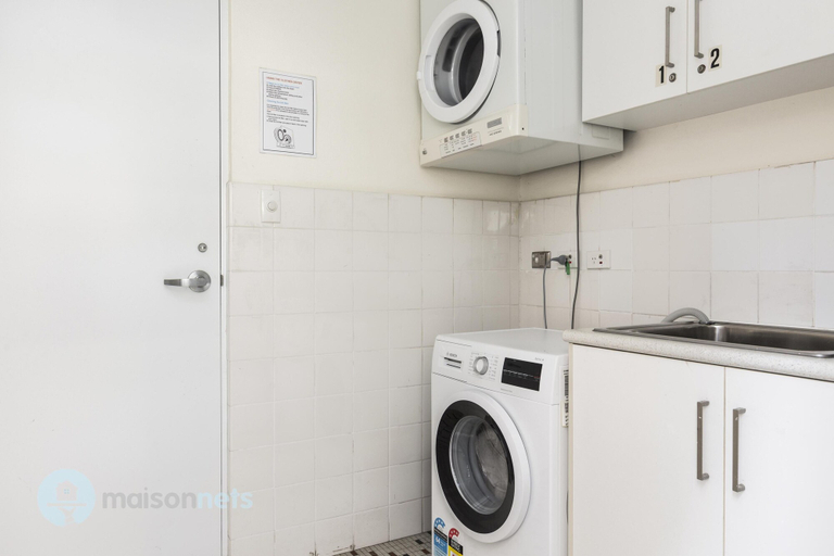 Others 4, 2 Bdrm Apt With Carspace, Walk To Beach, Sydney