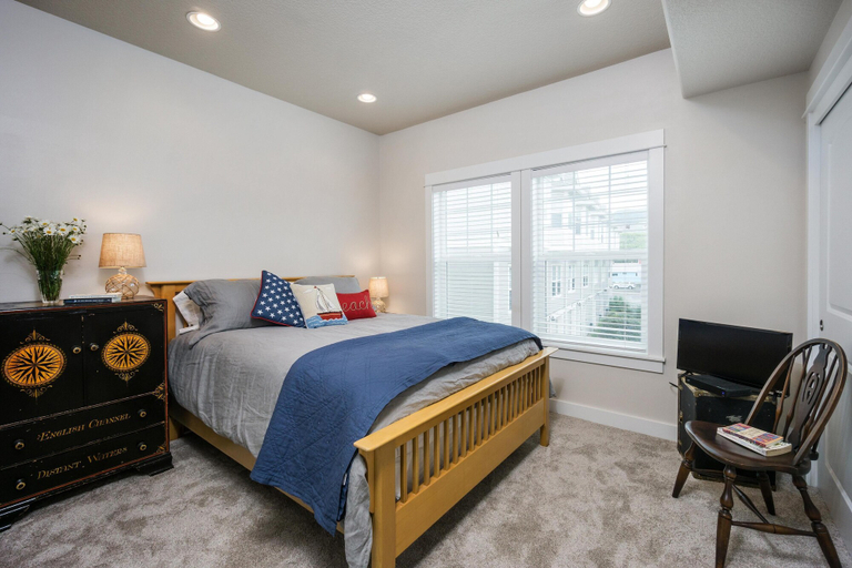 Bedroom 3, Pacific St 7 SF 25 Starfish Cove, Tillamook