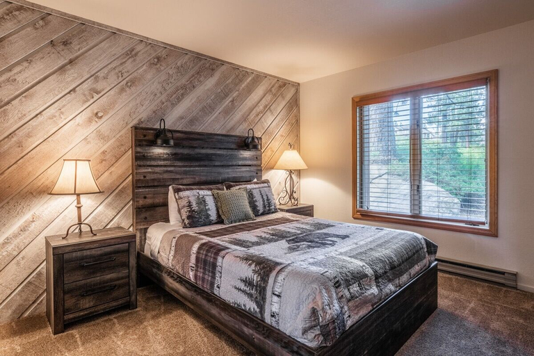 Bedroom 2, Snowcreek I 25, Mono