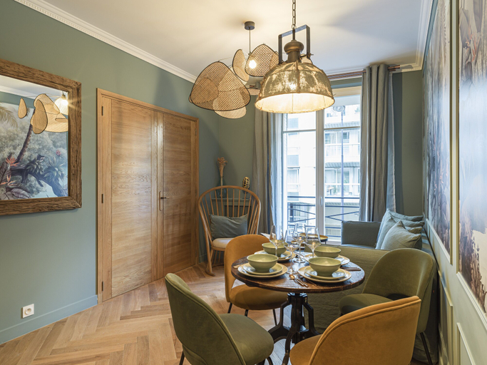 Others 4, Nature and Haven of Peace Apartment, Paris