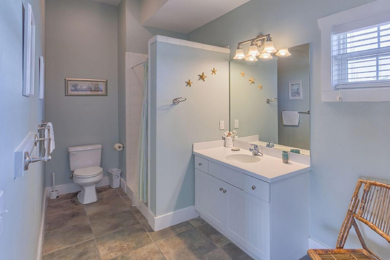 Bathroom 4, Seagrass by Pristine Properties, Gulf