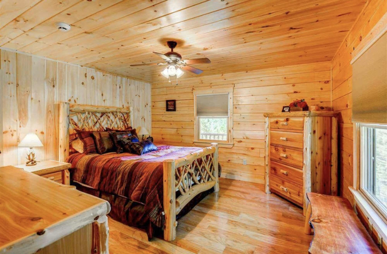 Bedroom 3, 489oer, Coos