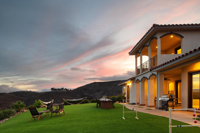 Exterior & Views 2, Via Los Laureles - Colina, Riverside