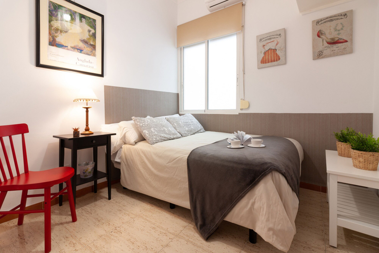 Bedroom 2, Sea & Wave Soho Family Apartment, Málaga