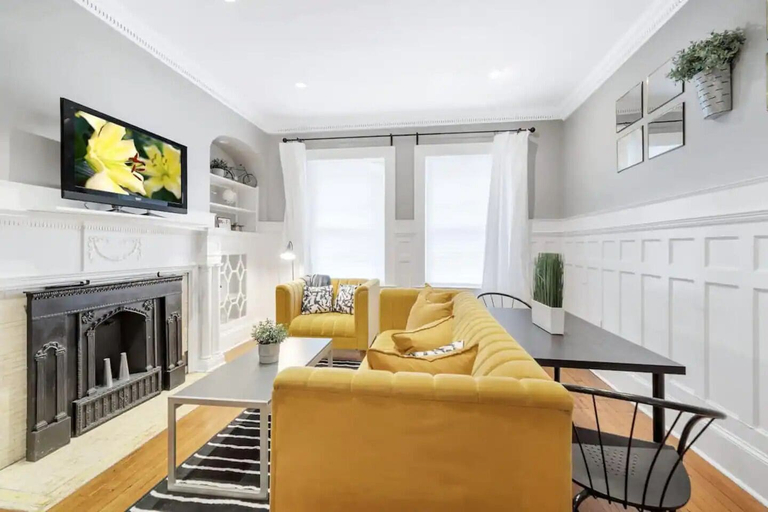 Others 5, Comfy and Cozy Rittenhouse Retreat, Philadelphia