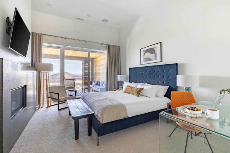 Bedroom 2, West High Mountain Rd - Silverado, Summit