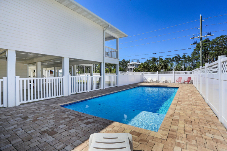 Sport & Beauty, Treasure Drive by Pristine Properties, Gulf