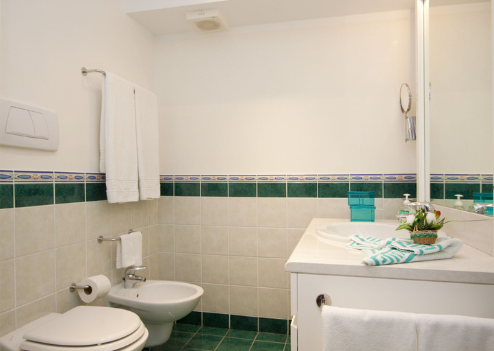 Bathroom, Velazquez, Las Palmas