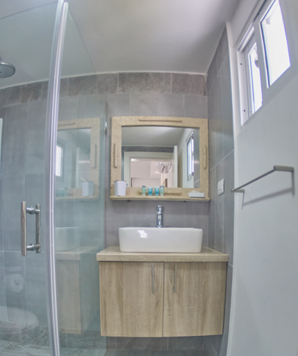 Bathroom 4, Villa Blanca Beach Club, Salvaleon de Higuey