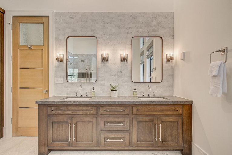 Bathroom 4, Coopers Collection 4 - Eladar Place, Summit