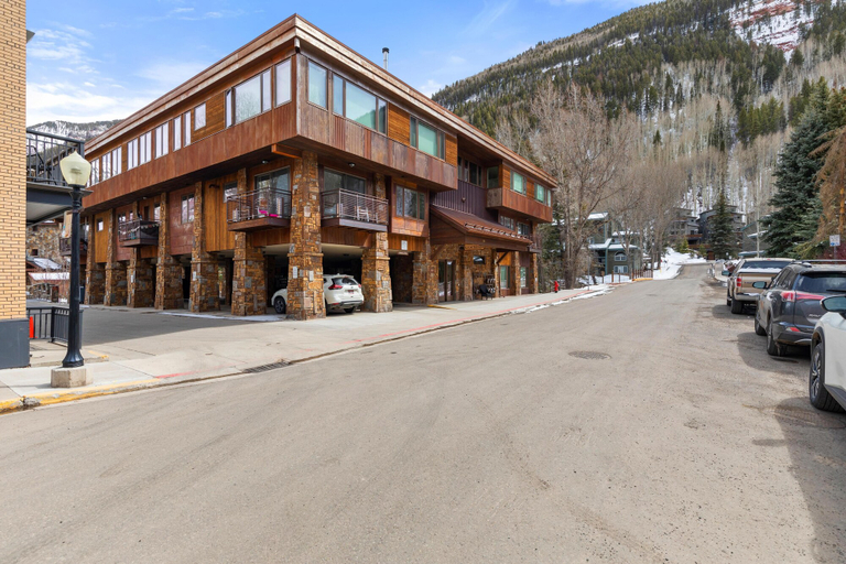 Exterior & Views, S. Pine St - Ghostriders 11, San Miguel