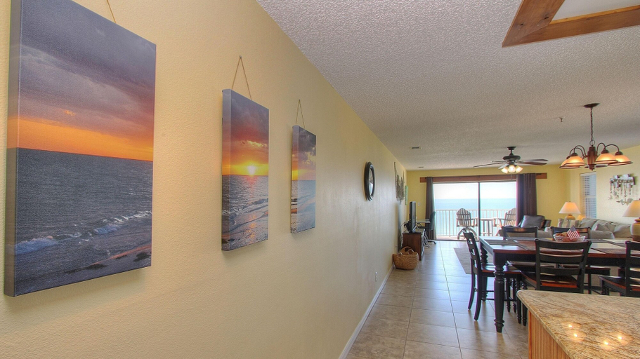Food & Drinks 5, Sea Breeze by Teeming Vacation Rentals, Pinellas