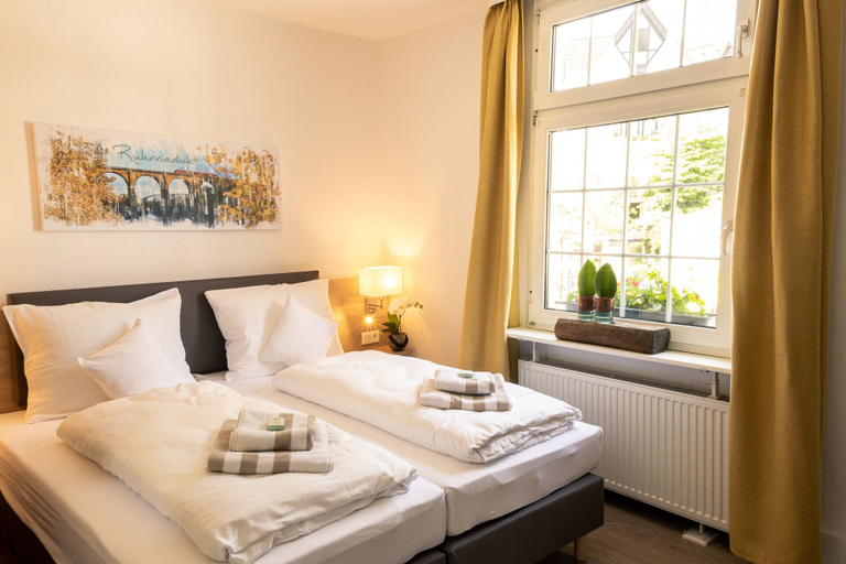 Bedroom 3, HeimatHerz Hotel Garni, Ennepe-Ruhr-Kreis
