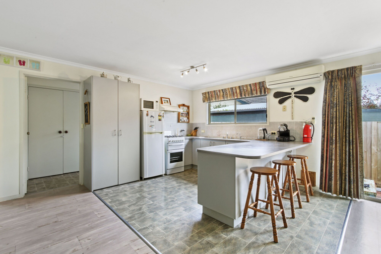 Others 5, The Spotted Bach, E. Gippsland - Bairnsdale