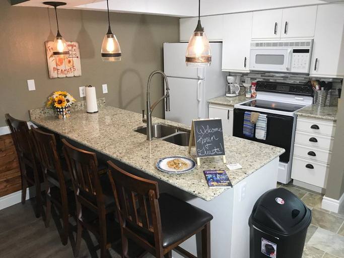 Others 5, Club A-9 in Branson With 2 Bedrooms and 2 Bathrooms, Taney