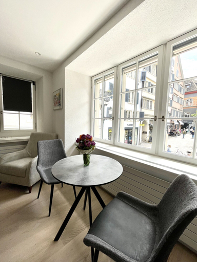 Others 5, Franziskaner by Centra, Zürich