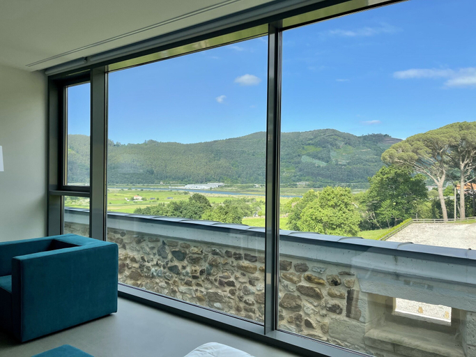 Others 5, Hotel Pico Velasco, Cantabria