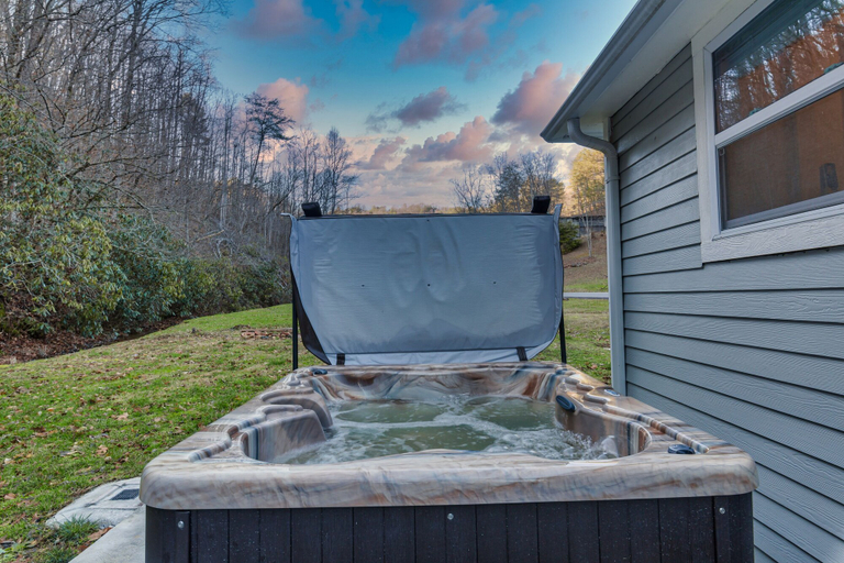 Bathroom 4, Mountain Modern Getaway Hot Tub and Arcade Games, Sevier