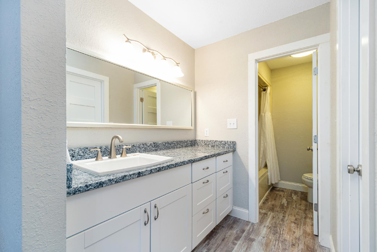 Bathroom 3, Edgewater Villa 708 su-9111EDGEE60708EW-263, Bay