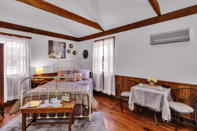 Bedroom 3, Osceola Mill Dining & Lodging, Rockbridge