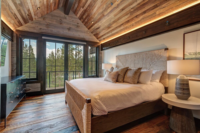 Bedroom 3, Peerless Haven, Summit