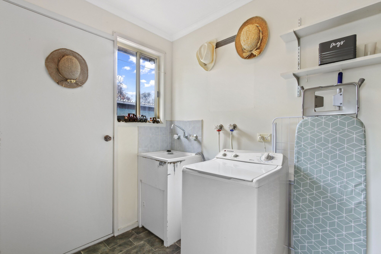 Bathroom 4, The Spotted Bach, E. Gippsland - Bairnsdale