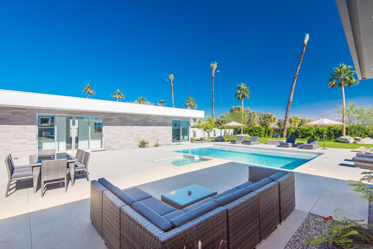 Sport & Beauty, Polo Villas House 8 - Polo Villa 8, Riverside