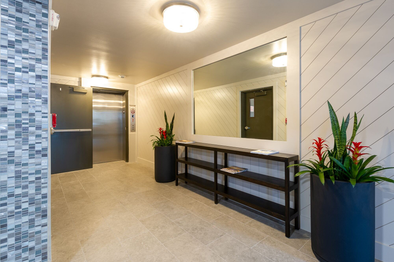 Public Area 2, Wiggins Pass Chalet, Collier