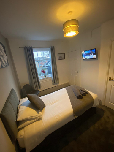 Bedroom 2, The Swan Hotel, Herefordshire