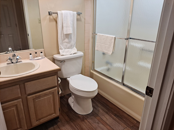 Bathroom 4, Unit 170 - 2 Bedroom Condominium, Camden