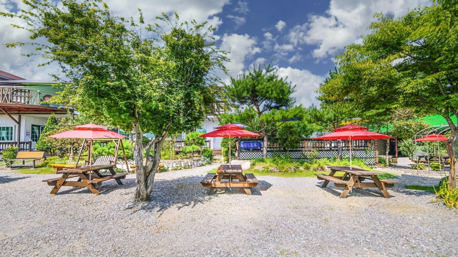 Exterior & Views 2, Gapyeong Mono438 Pension, Gapyeong