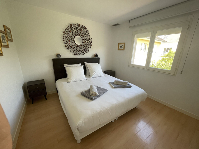 Bedroom 3, Villa Amare Granville, Manche