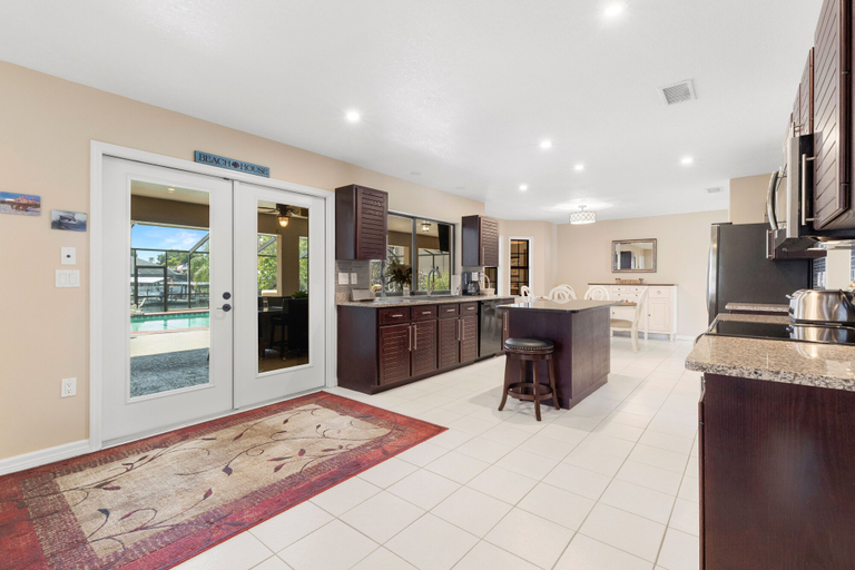 Public Area, NEW Surfside Beach House Heated Pool Boat Dock, Hillsborough