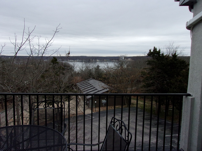 Others 3, Unit 133 - Small 2 Bedroom Condominium, Camden