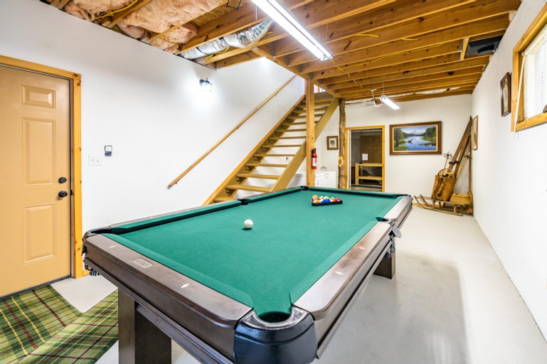 Others 4, Woodland Chalet, Sevier