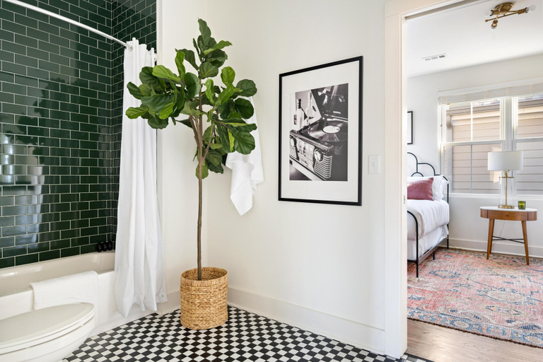 Bathroom, Hart Street 7 - Hart Suite 7, Davidson