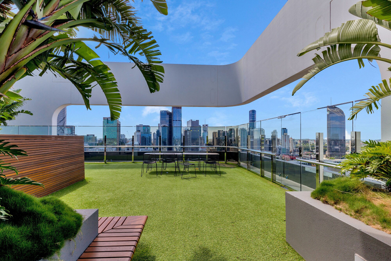 Exterior & Views 4, Fab! Skyline CBD Views Over South Bank!, Brisbane
