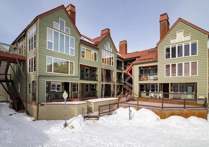 Exterior & Views 2, Etta Place 7 by Avantstay Ski In/ Ski Out Unit w/ Striking Views!, San Miguel