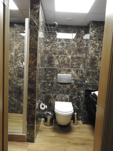 Bathroom 4, INN TOWN HOTEL, Merkez