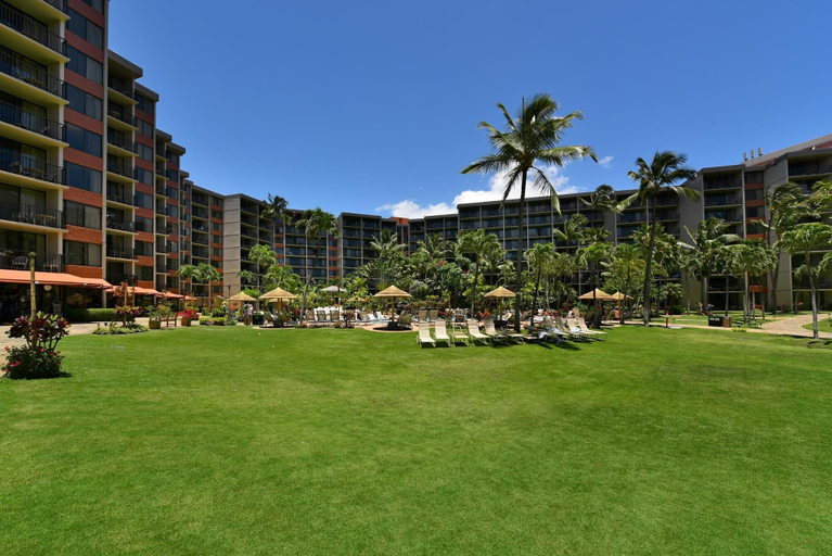 Exterior & Views 2, Spacious 1BD With Ocean Views & Central AC - Kaanapali Shores 819, Maui