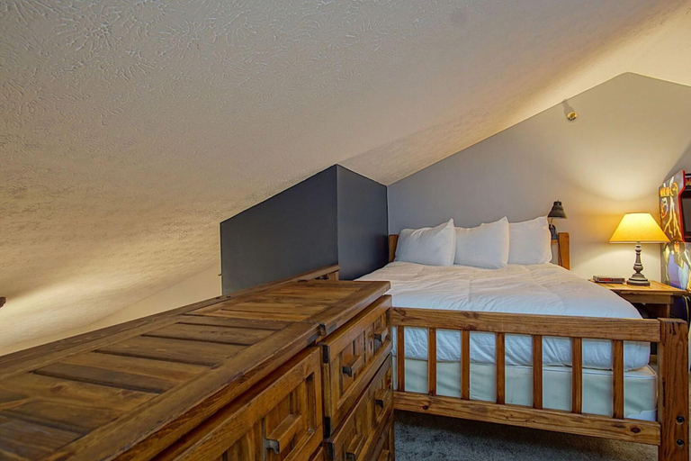 Bedroom 2, Mountain Crest 35 by Casago, Pocahontas