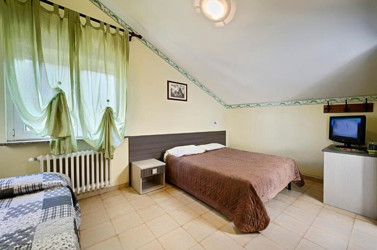 Bedroom 4, Albergo Mancuso del Voison, Aosta