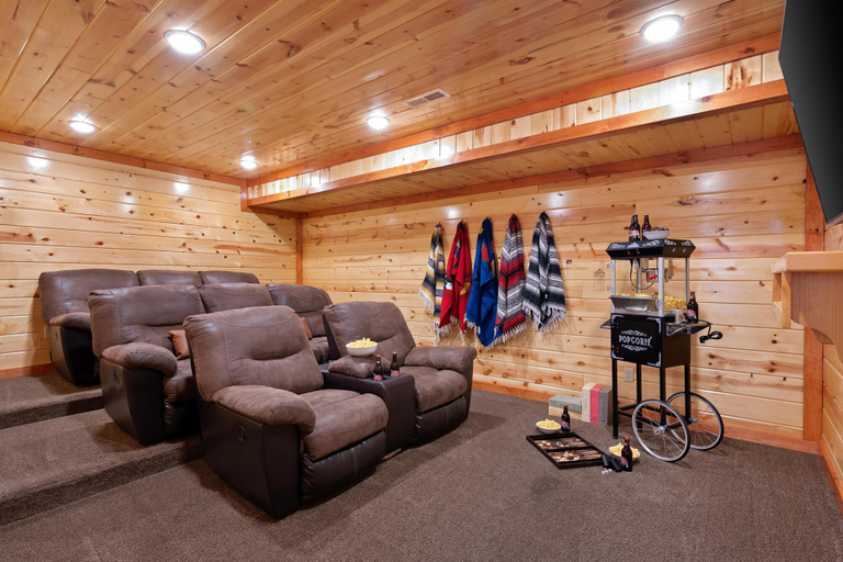 Public Area, Haywood by Avantstay, Sevier