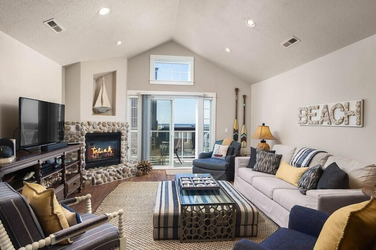 Others 5, Pacific St 7 SF 25 Starfish Cove, Tillamook
