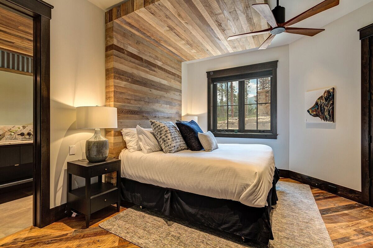Bedroom 2, Peerless Haven, Summit