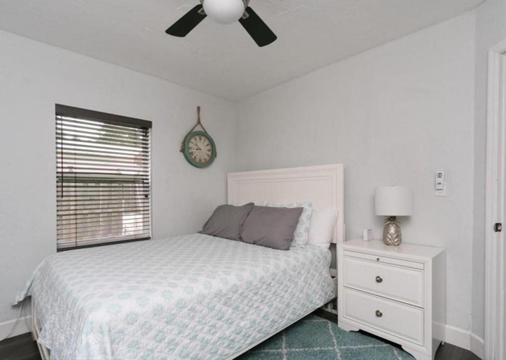Bedroom 3, Spectacular Pool Home With Stocked Outdoor Kitchen, Broward