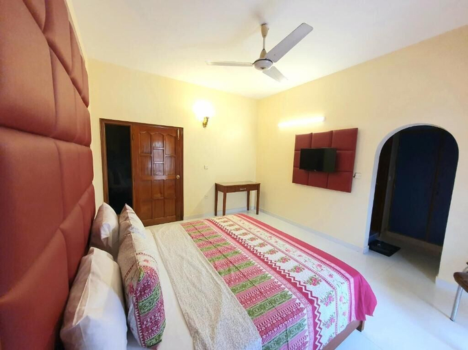 Bedroom 3, Imperial Inn Guest House, Karachi