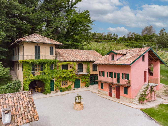 Exterior & Views 2, Tenuta Miranda, Asti